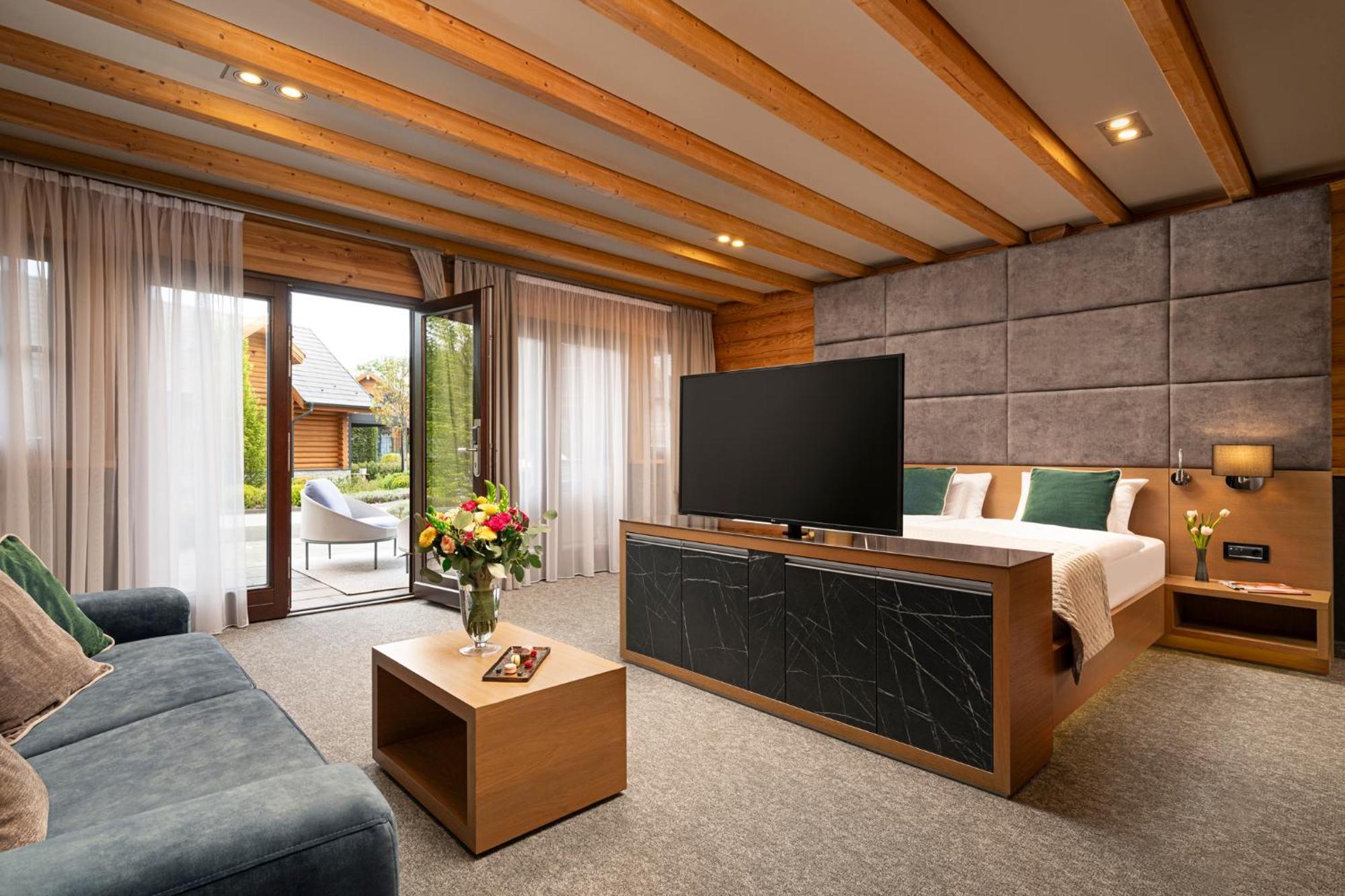 Avalon Resort & Spa 미슈콜츠 외부 사진