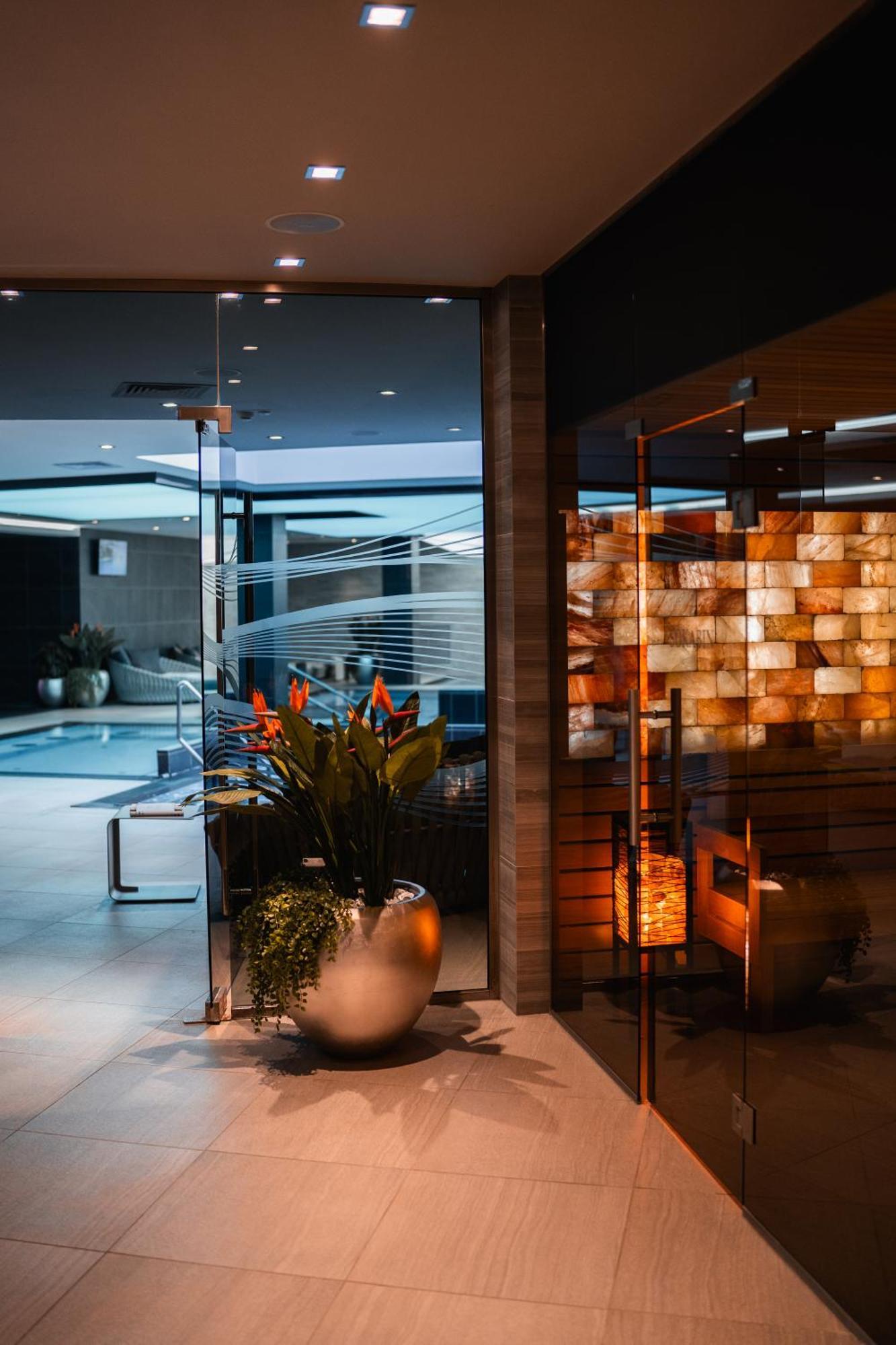 Avalon Resort & Spa 미슈콜츠 외부 사진