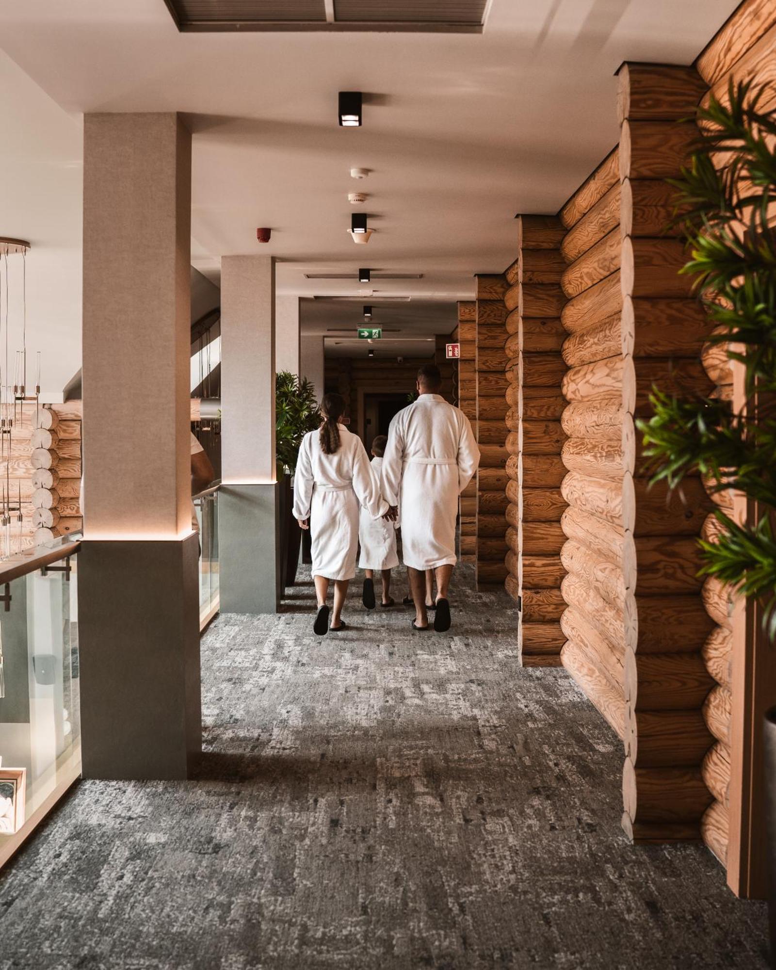 Avalon Resort & Spa 미슈콜츠 외부 사진
