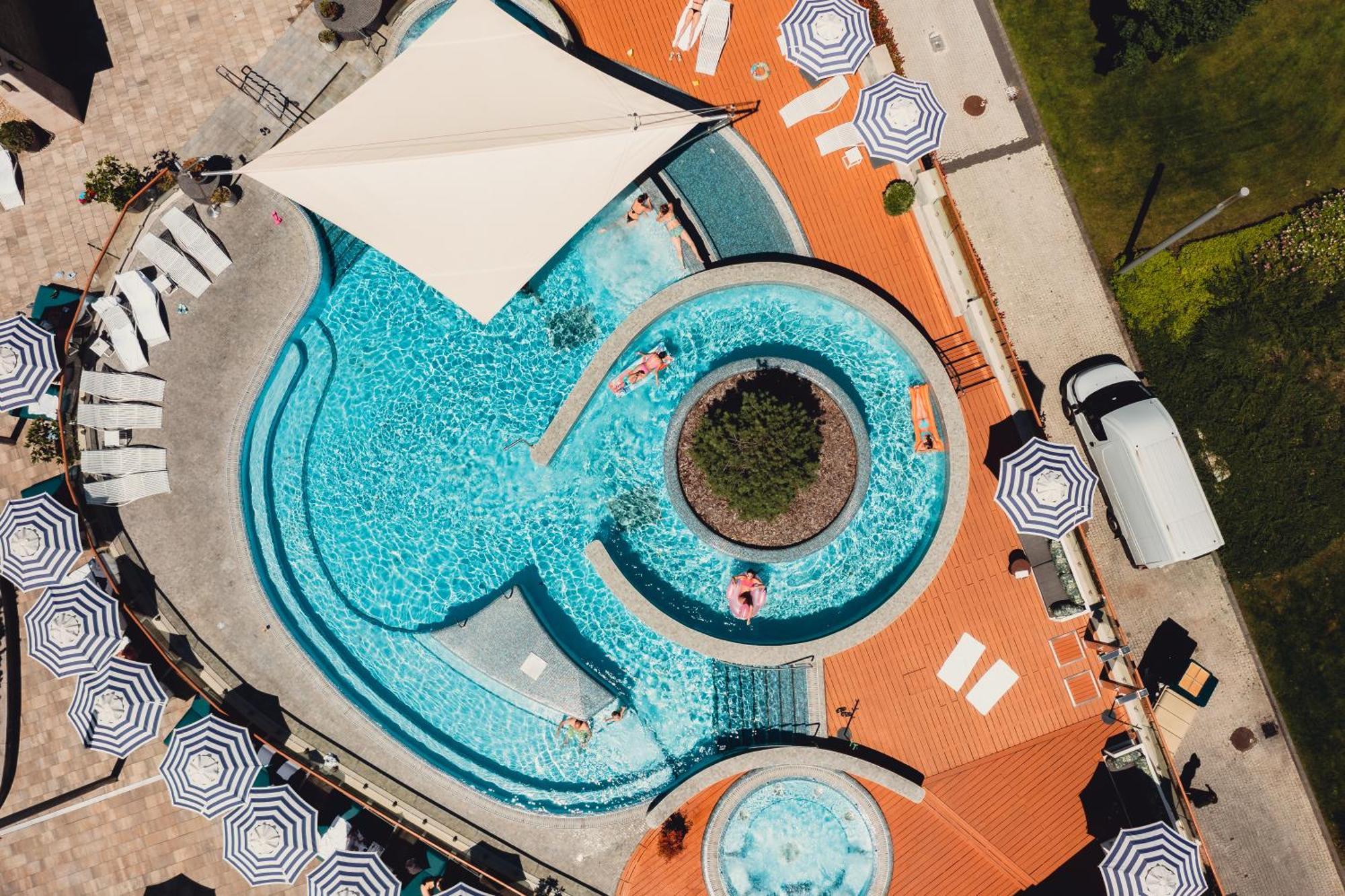 Avalon Resort & Spa 미슈콜츠 외부 사진